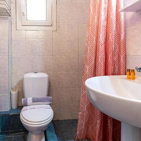 Cozy & Colorful 2 Bedrooms